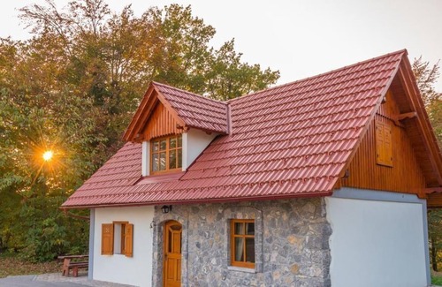 Bostanj Cottage | Vineyard cottage Vina in medu