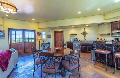 Paso Robles House | Vineyard Inn w/4BR ensuites, VIEWS, VIEWS!