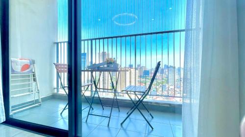 Trung Hoa Nhan Chinh Apartment | Vinhomes D'Capitale-Căn hộ 2 phòng ngủ + 2 phòng tắm