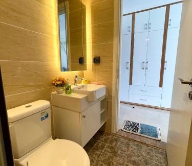 Trung Hoa Nhan Chinh Apartment | Vinhomes Dcapitale - Studio