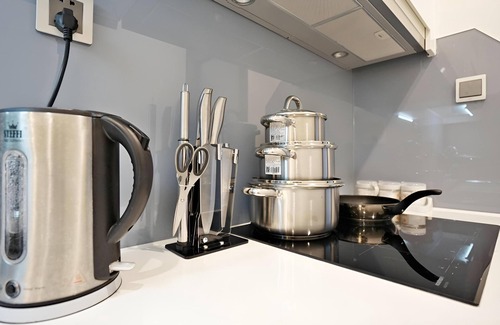 Ngoc Khanh Apartment | Vinhomes Metropolis Ha Noi-Gem Apartment