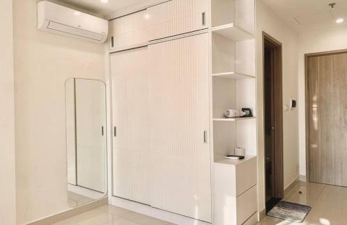 District 9 Apartment | Vinhomes Studio Apartment With Pool View - BB Home