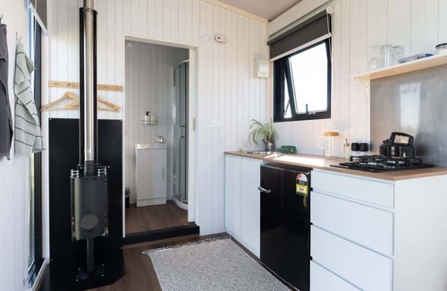 Burnham House | Vintners Retreat by Tiny Away