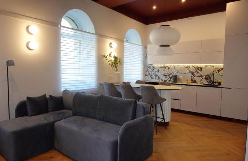 Kalkuni Apartment | Violet Lux Apartment