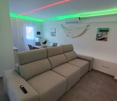 Segur de Calafell Apartment | VIP Poolsuite