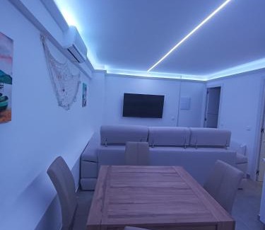 Segur de Calafell Apartment | VIP Poolsuite