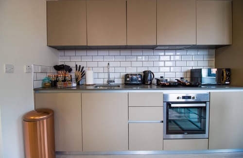 Bedford Apartment | Virexxa Bedford Centre - Alpha Suite - 2Bed Flat with Free Parking & Gym