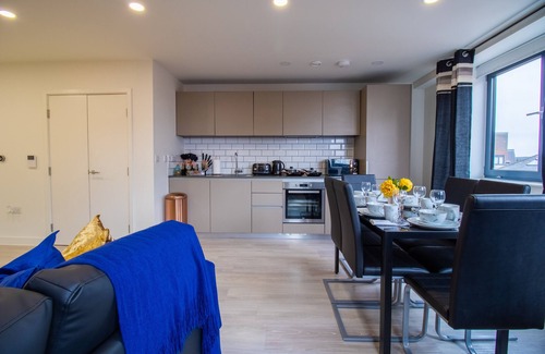 Bedford Apartment | Virexxa Bedford Centre - Alpha Suite - 2Bed Flat with Free Parking & Gym