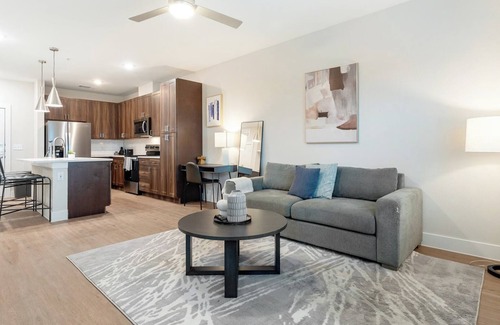 Seguin Apartment | Virginia 1BD 7 - One Bedroom Apartment, Sleeps 2