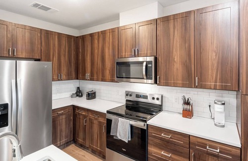 Seguin Apartment | Virginia 1BD 7 - One Bedroom Apartment, Sleeps 2