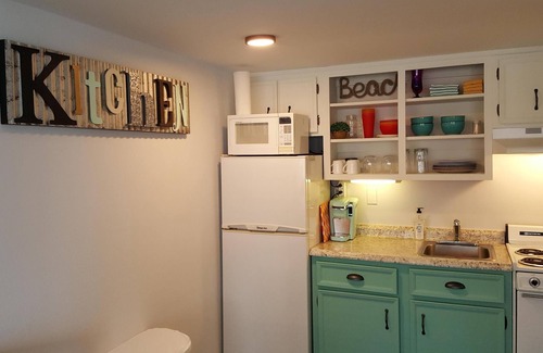 Northeast Virginia Beach Condo | Virginia Beach Oceanfront Studio, Lawn, Boardwalk, Pool, Beach