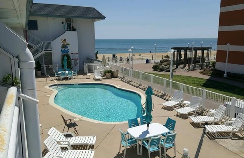 Northeast Virginia Beach Condo | Virginia Beach Oceanfront Studio, Lawn, Boardwalk, Pool, Beach