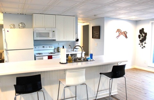 Morningside-Lenox Park House | Virginia Highlands and Midtown or Walk the Beltline Walk to them all Pets are Welcome