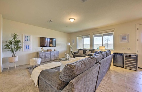 Visalia House | Visalia Home with Yard 4 Mi to Downtown!