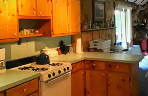 Mapleton Depot Cabin | Visit Gobbler's Roost for a relaxing nature retreat.