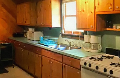 Mapleton Depot Cabin | Visit Gobbler's Roost for a relaxing nature retreat.