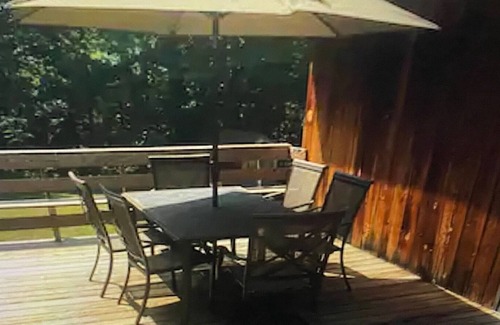 Mapleton Depot Cabin | Visit Gobbler's Roost for a relaxing nature retreat.