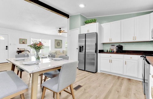 Quitman Cottage | Visit Lake Fork! Cozy, Clean and Dog Friendly