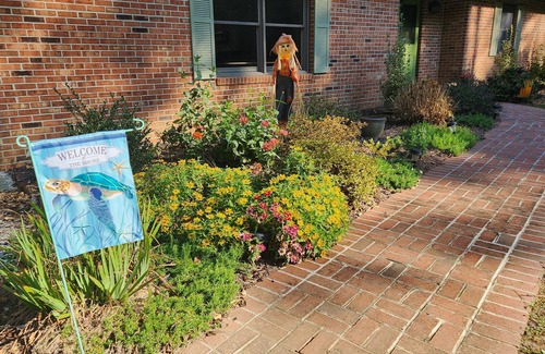 Davis Wharf House | Visit waterfront Camp Belle Haven now!