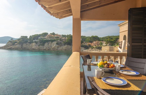 Sant Elm House | VISTA AZUL 1 - Apartment with sea views in Sant elm.