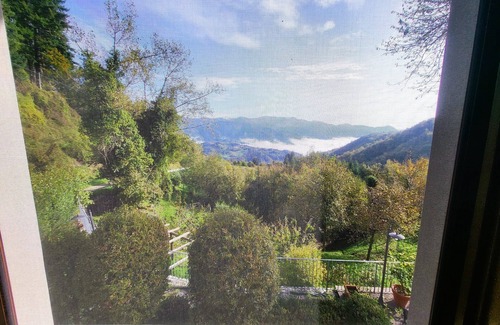 Molazzana Villa | Vista Bellissima! Stunning views, private pool, walk to restaurant, WIFI,