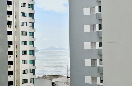 Centro Apartment | Vista mar na av Brasil 2801, localização privilegiada, perto de tudo RealStay4