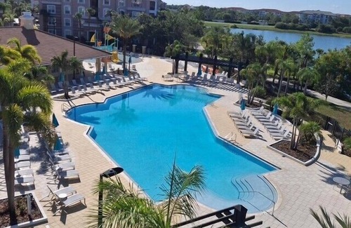 Florida Central Atlantic Coast Condo | Vista Cay Lakeview Panorama. Near all theme parks and walk to conventions