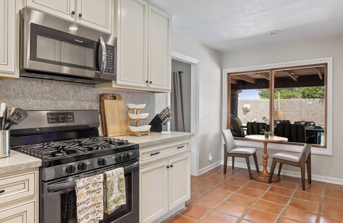 Palm Springs House | Vista El Quetzal-A charming and updated 3-bedroom, 2-bath Spanish Hacienda situa