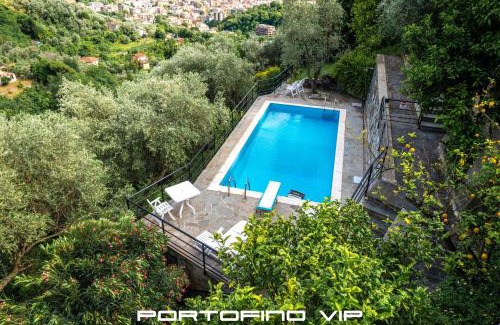 Rapallo Apartment | Vista nel blù con piscina by PortofinoVip