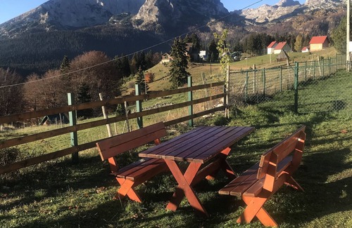 Pitomine House | Vista Pitomine ,planinska kuća u blizini Crnog jezera