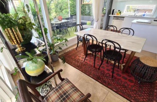 Arncliffe House | Vista unit Close to the City & Airport & Train station and Brighton Le Sands Beach