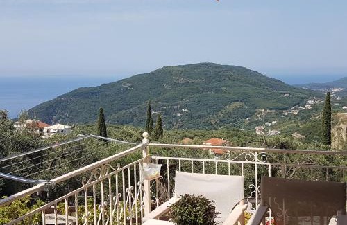 Agia Kiriaki Apartment | Vito's Parga View Apartments