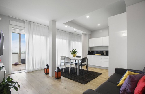 Sud-Ovest Apartment | Vittoria Apartment with jacuzzi and mountain view