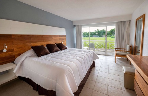 Freeport Resort | Viva Fortuna Beach by Wyndham, A Trademark All Inclusive