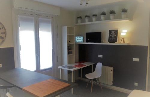 Casco Viejo Apartment | Vive Vitoria en la Almendra Medieval 28