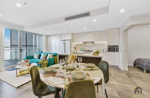 Mascot Apartment | Vivid Condo in mascot 2B1B