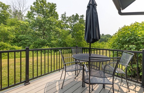 The Galena Territory House | Vivid Fall Colors @ Valleywood! Modern 2BR - Fireplace, Pool Access, WiFi