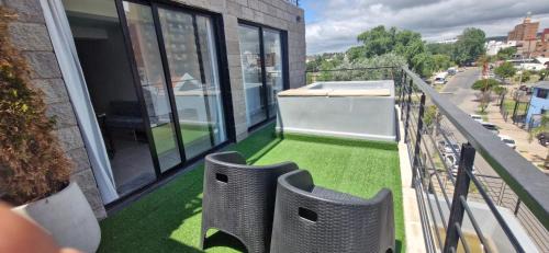 Villa Carlos Paz Apartment | Vivisierras, Piso 3 frente al lago, centro Villa Carlos Paz, 2 dormitorios, 2 baños, pileta privada, premium