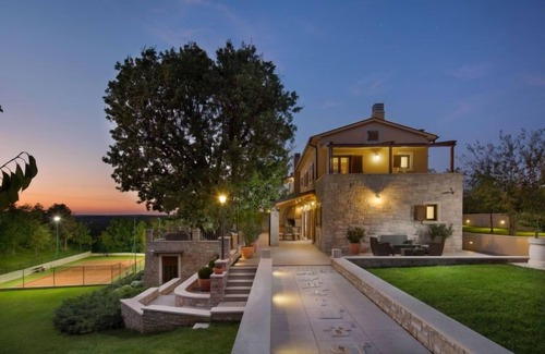 Kapelica House | Vlastelini by Interhome