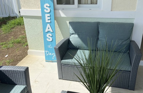 Tryall House | VLuxe Paradise Cheerful two bedroom two bathroom home