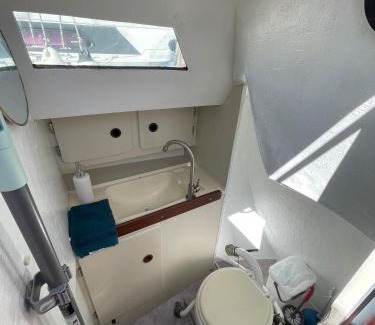 Cherbourg-en-Cotentin Boat Rental | Voilier Miraflores