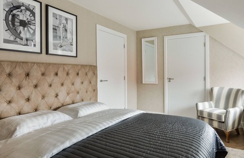 Volendam House | Volendam Old Bridge Residence (room 5)
