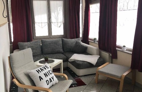Arnbruck Apartment | Voll ausgestattete 4*-Ferienwohnung für 2 Personen mit Garten