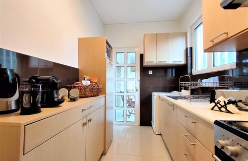 Vouliagmeni Apartment | Vouliagmeni Iasonos Residence Central Stylish Flat