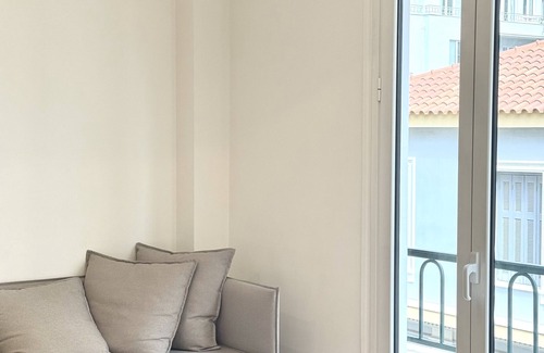Kaisariani Hotel | Voulis Best Globle Home