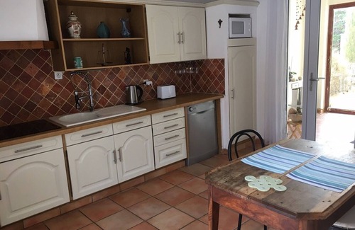 Aiglun House | Vous Serez Seuls Dans une Villa , 100 m2 en RDC Avec Piscine, Terrasses, Jardin