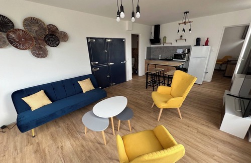 Ouzouer-sur-Trezee Apartment | Vrbo Property