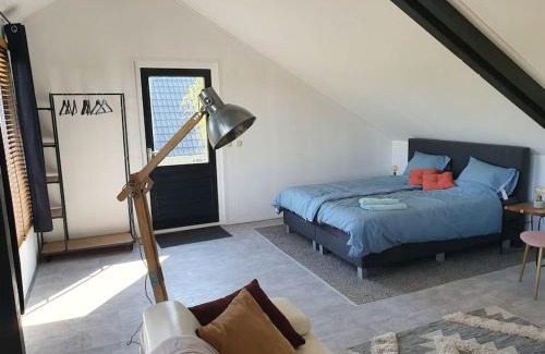 De Wijk Apartment | Vrijstaand/landelijk appartement met uitzicht!