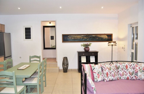 Chorafakia House | Vrysiida Suite with pool in Chorafakia