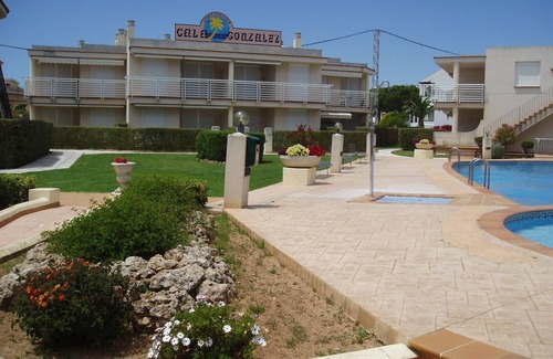 Vinaros Apartment | VT-35059-CS: Urb. Luxury first floor beachfront with WIFI, pool and parking.